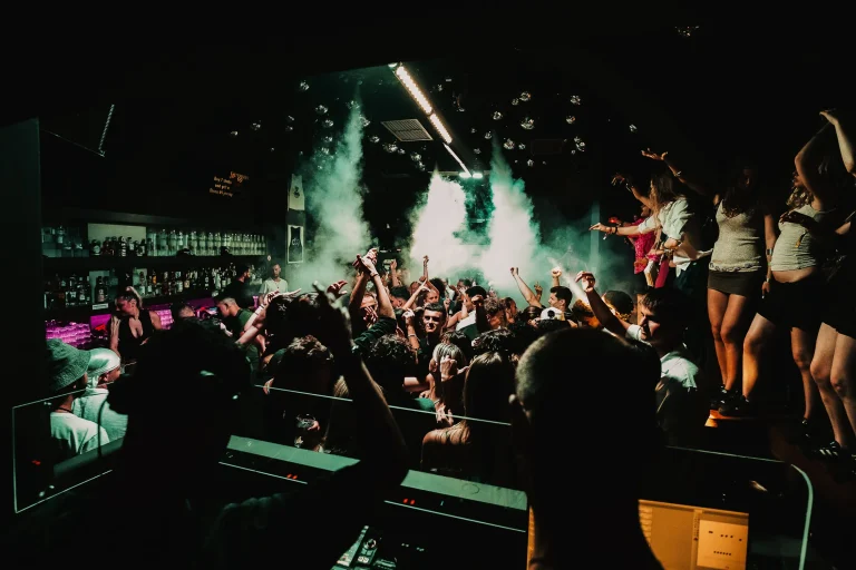 lemonade-partytrip-viaggievento-a-ios-26