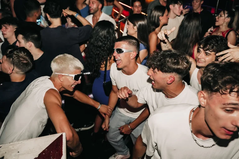 lemonade-partytrip-viaggievento-a-lloret-4-sr24